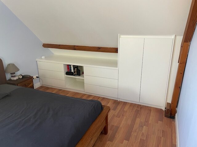 rangement sous pente sur mesure