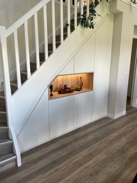 rangement sous escalier sur mesure Nantes